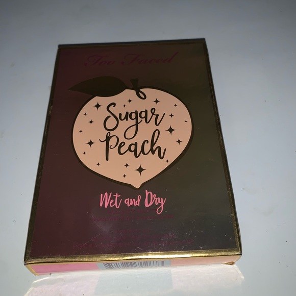 Too Faced Sugar Peach Wet and Dry Face & Eye Palette. - Picture 1 of 3